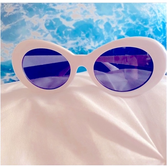Accessories - NEW WHITE CLOUT SUNGLASSES